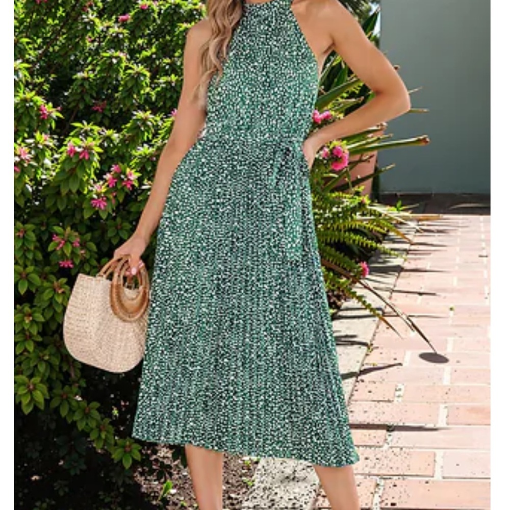 Elegant Green Sleeveless Dress
